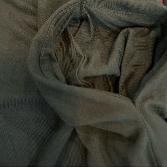 Long sleeve army green swing dress with pockets size small - Picture 3 of 5